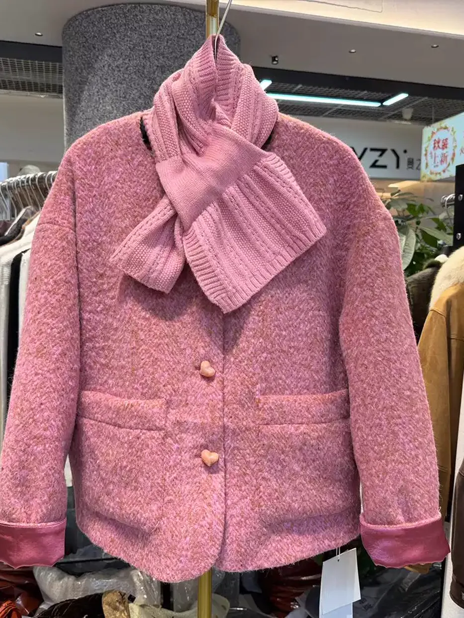 Women's scarf-set knit rose down jacket — Style 16725