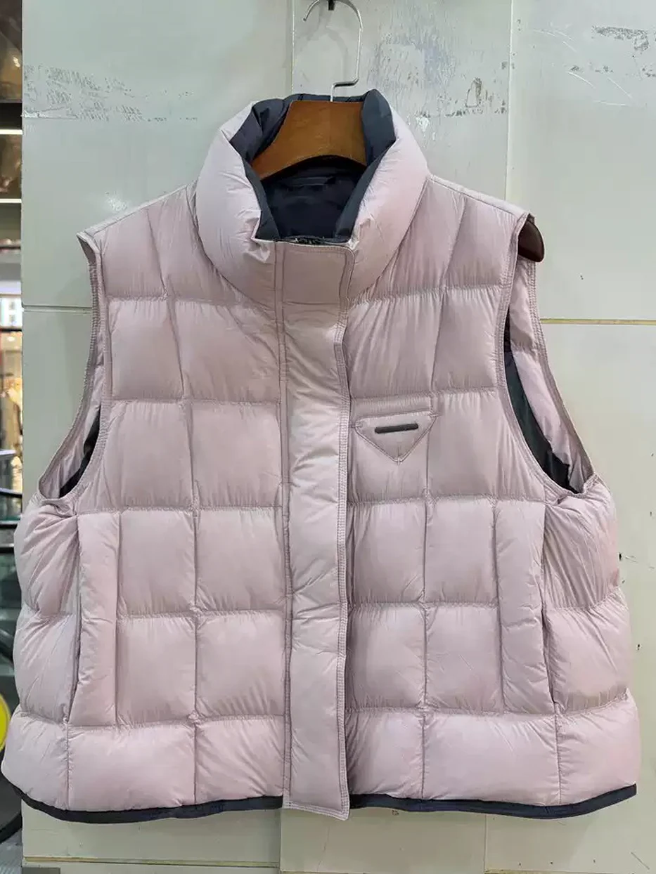 Women's colour-block triangle-patch down vest · 98059