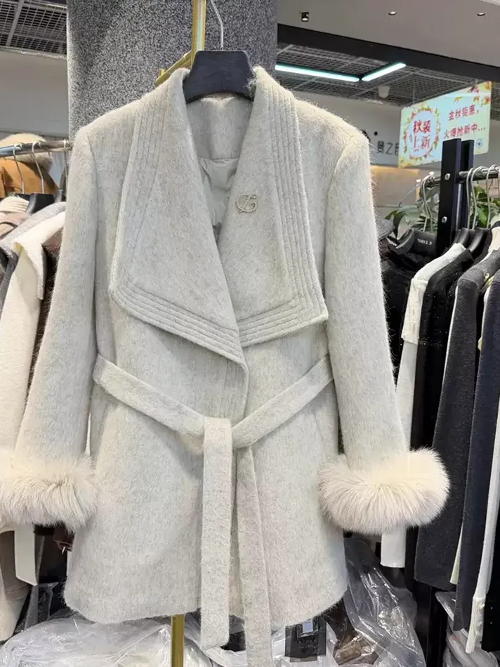 Women's grey down jacket · 98059