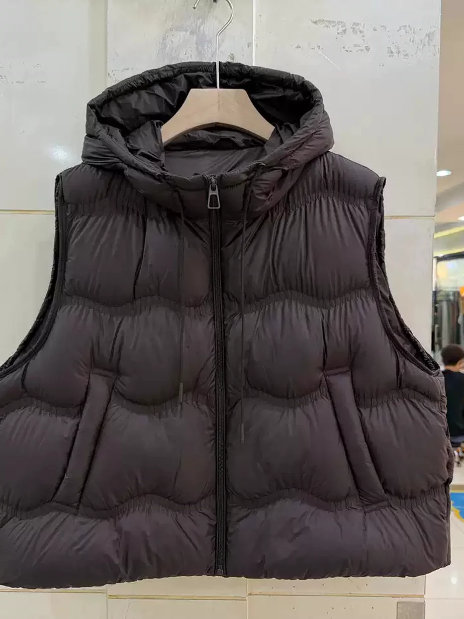 Zip-front hooded down vest · 8515