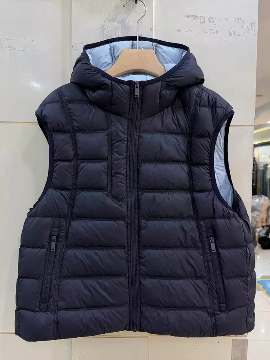 Women's channel-quilted colour-block down vest · 98059