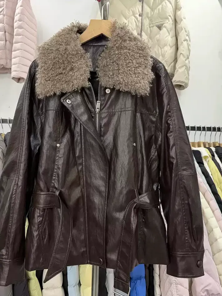 Women's lapel duck-down heavyweight down jacket — Style Y99297