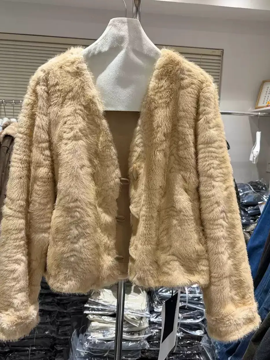 Women's single-breasted V-neck shearling camel fur jacket — Style 68980