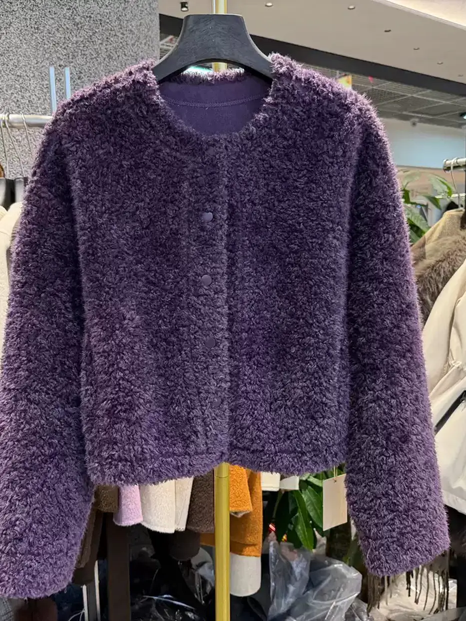 Women's single-breasted crew-neck fur jacket — Style A2661