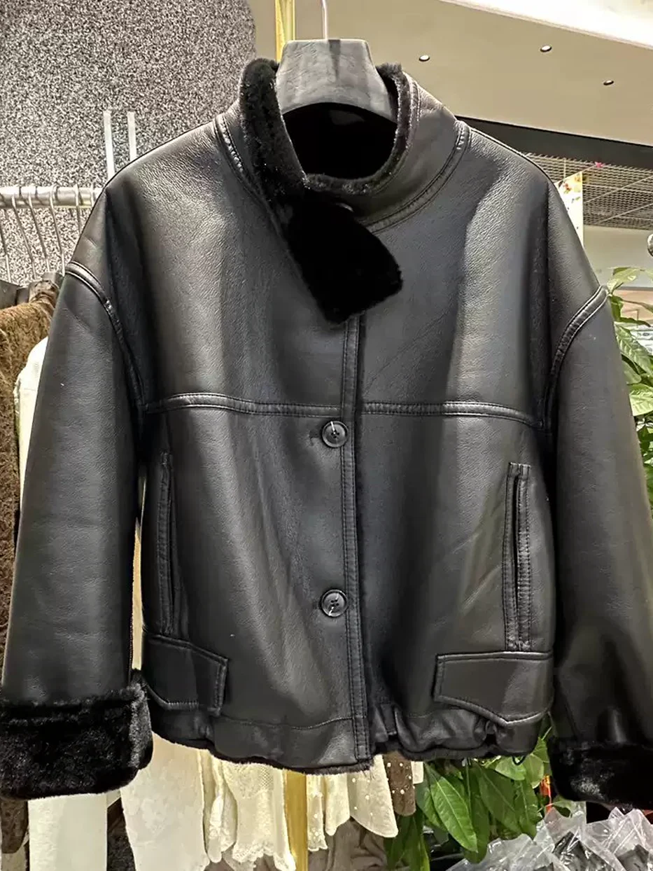 Women's single-breasted stand-collar shearling fur jacket — Style D2218