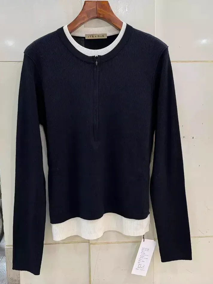 Women's black colour-block crew-neck knit sweater — Style 036-9319