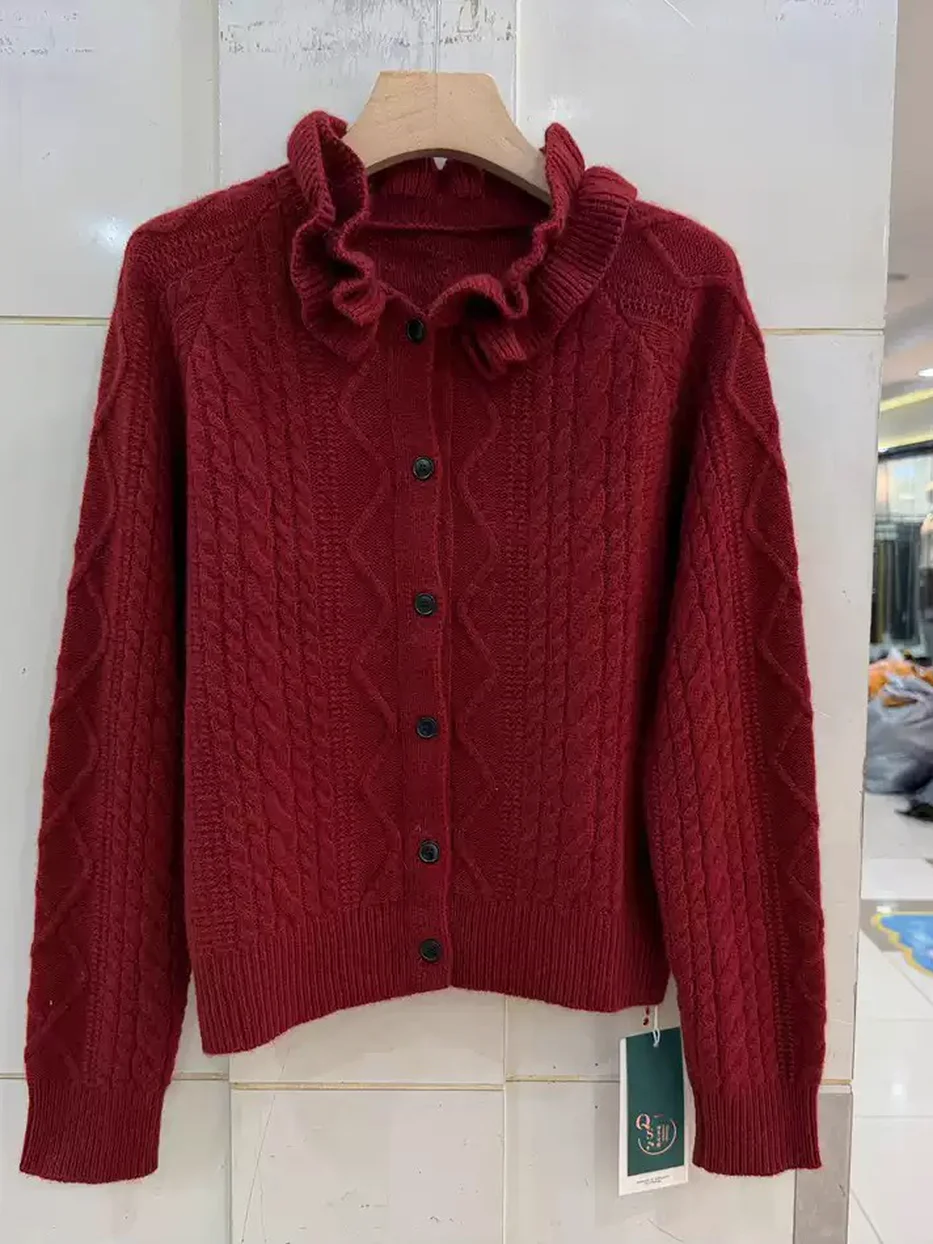 Women's cable-knit single-breasted burgundy cardigan · 98059