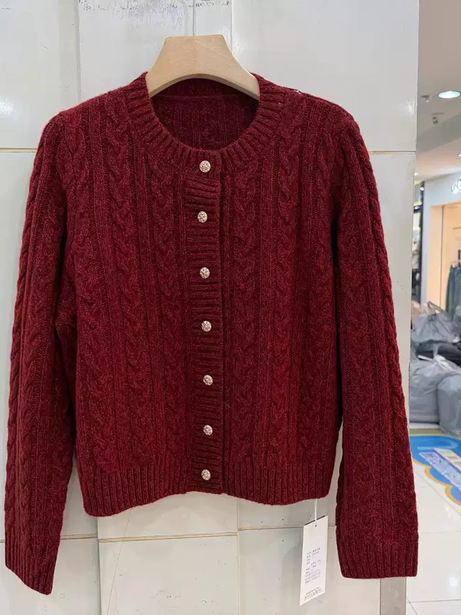 Women's cable-knit single-breasted cardigan · 98059