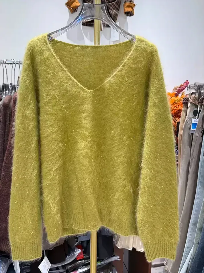 Women's sequinned v-neck wool knit sweater — Style 2588071