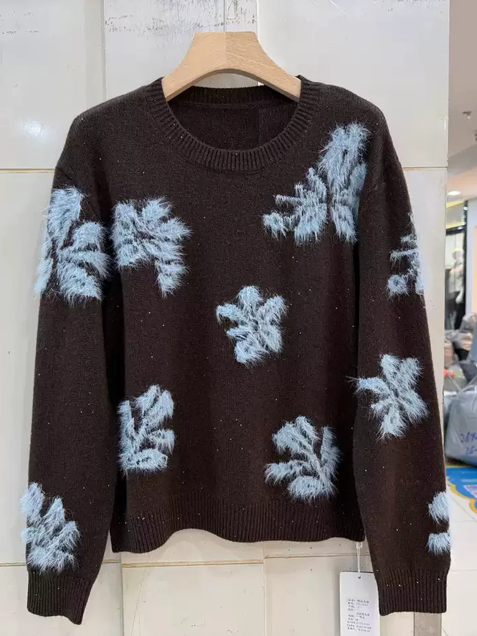 Women's crew-neck black knit top · 98059