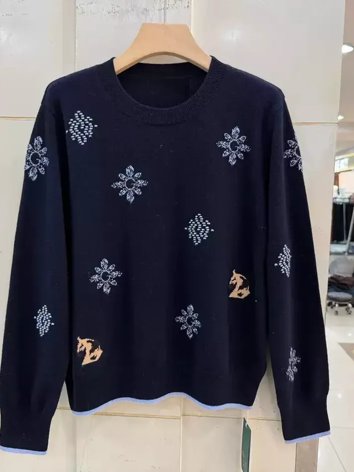 Women's black crew-neck knit sweater — Style 507-2679