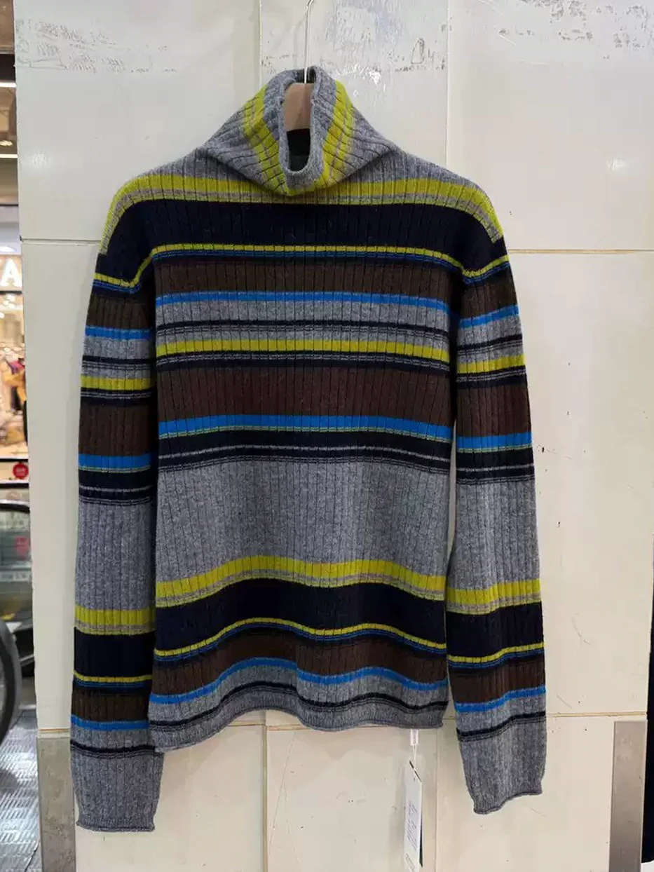 Women's colour-block striped turtleneck knit top · 98059