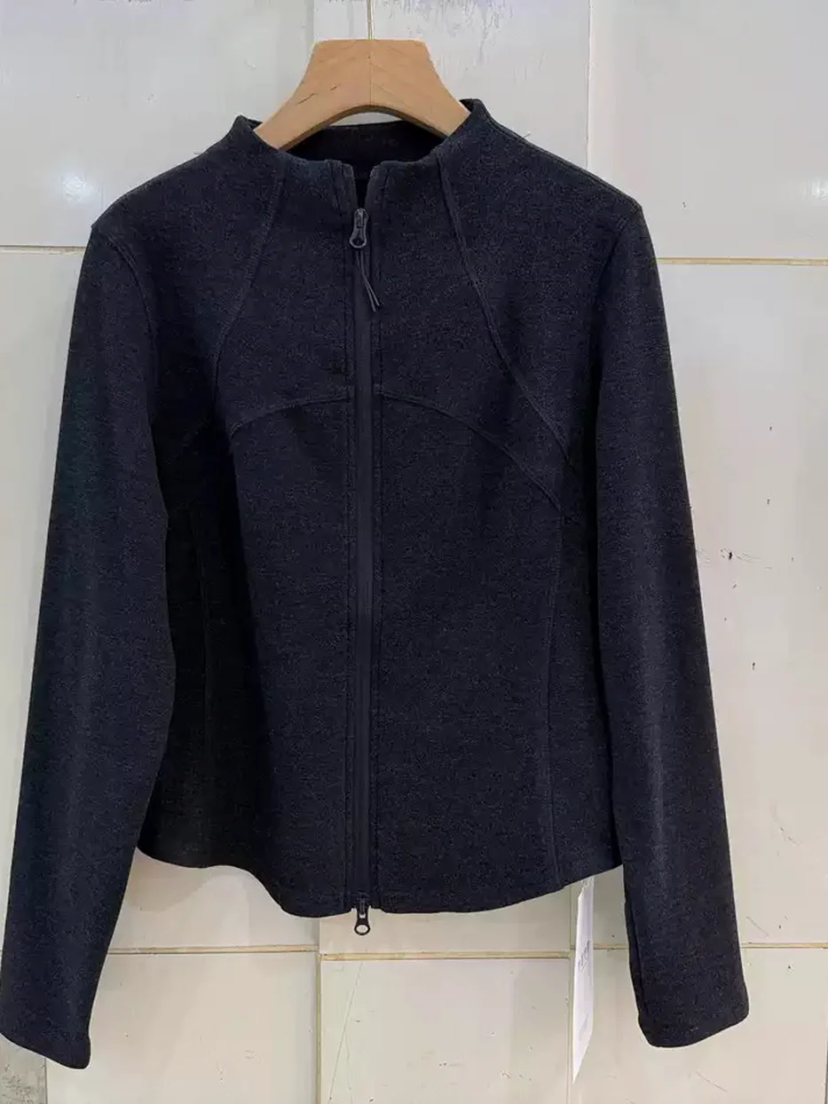 Women's slim black knit top · 98059