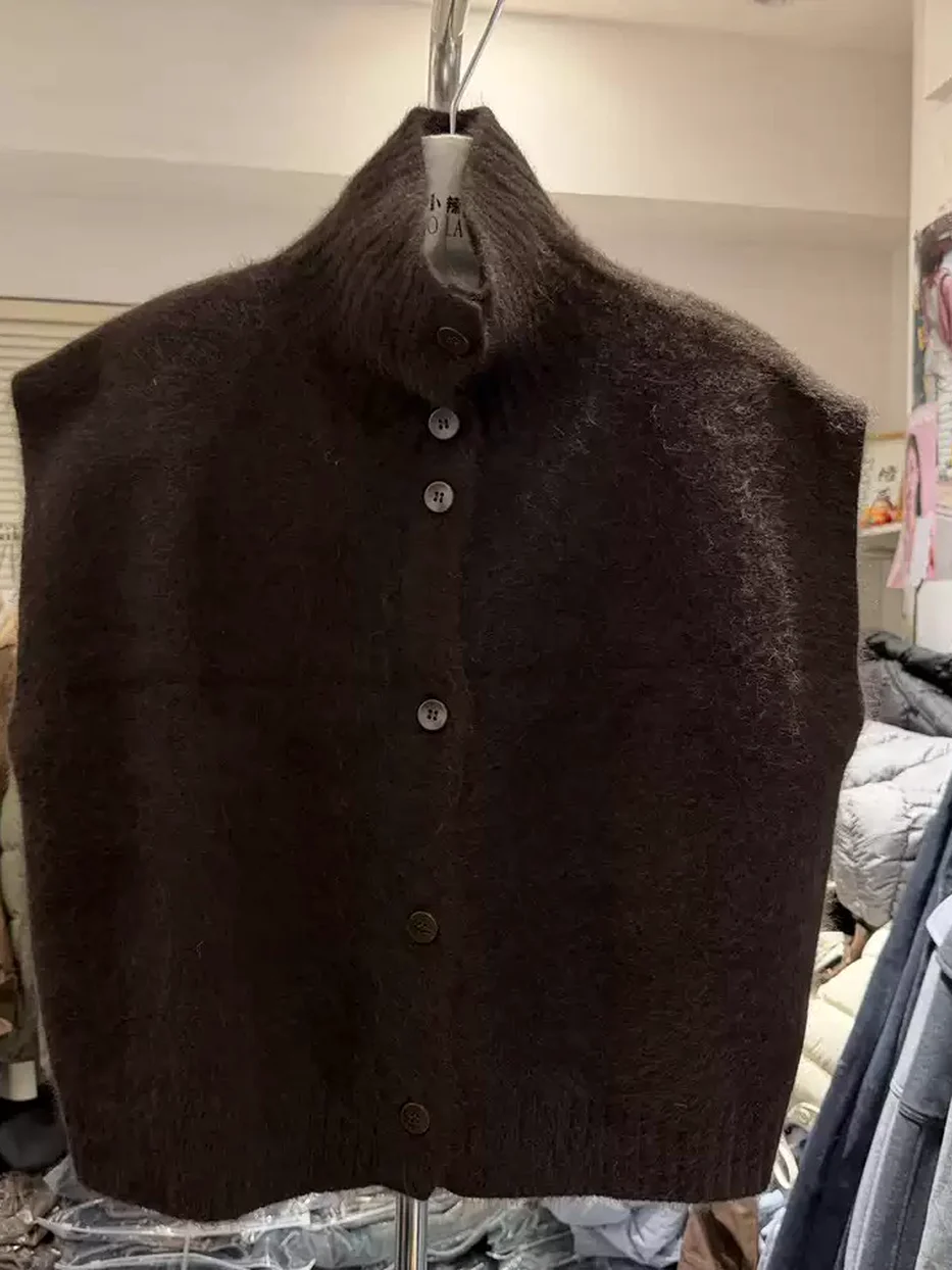 Women's single-breasted stand-collar knit vest — Style 8825