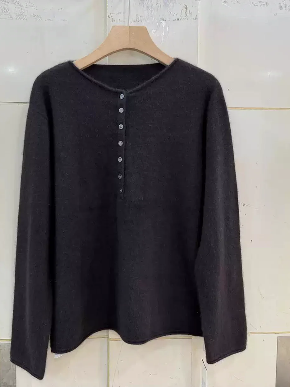 Women's single-breasted crew-neck sweater · 98059