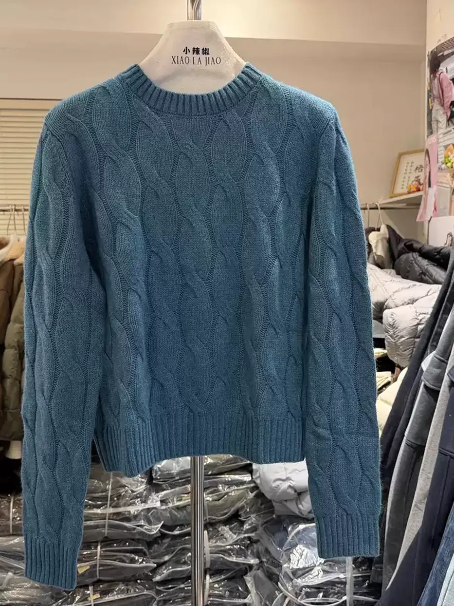 Women's cable-knit crew-neck knit top · 98059