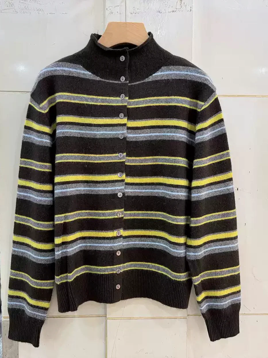 Women's colour-block single-breasted knit black cardigan · 98059