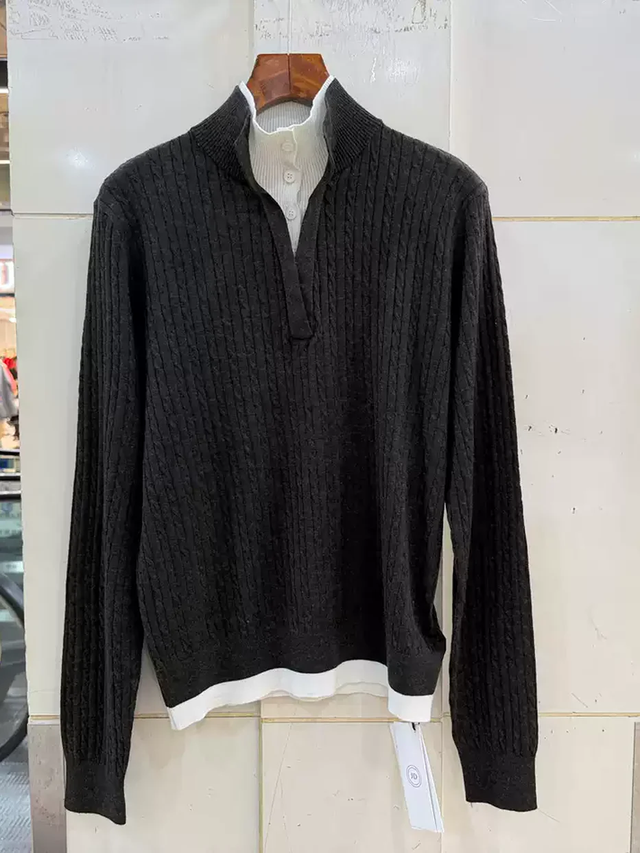 Colour-block stand-collar wool sweater — Style FA-58790