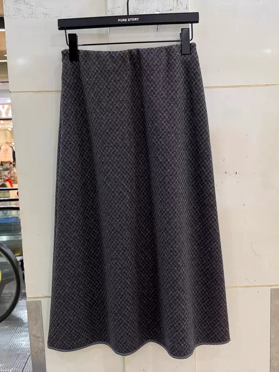 Women's checked heavyweight A-line skirt — Style Q651K6601