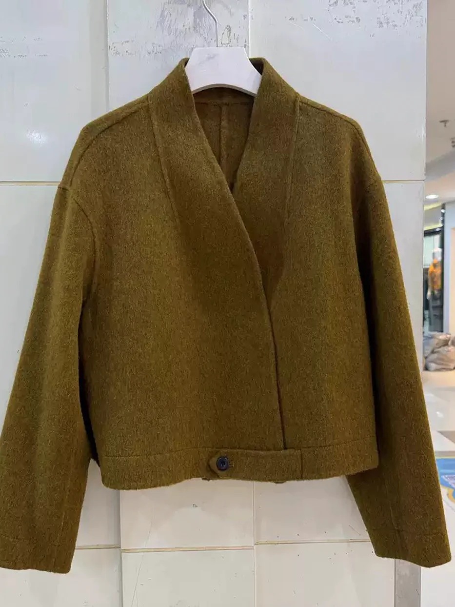 Women's V-neck wool coat · 98059
