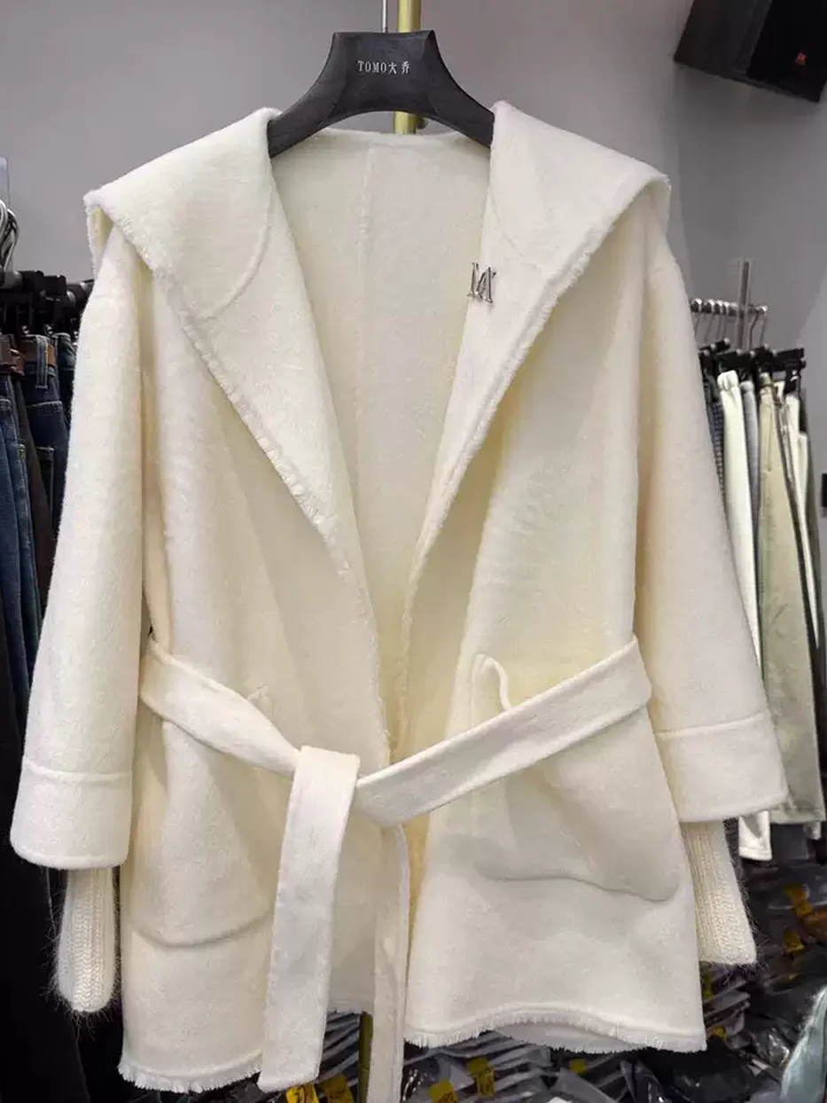 Wide-lapel double-faced wool coat — Style 26A075