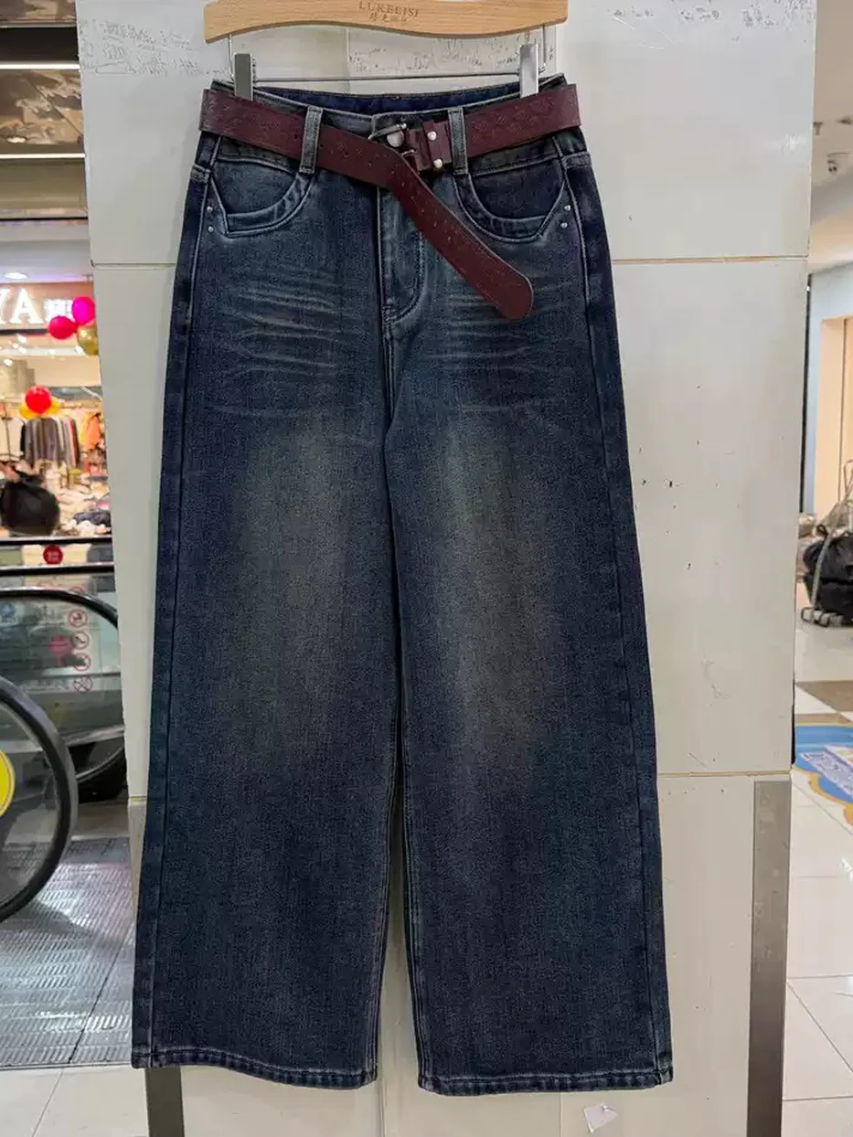 Women's black-denim straight jeans · 98059