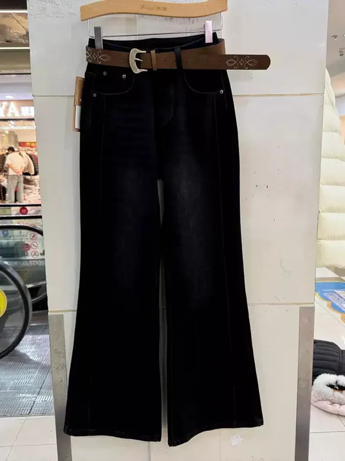 Women's flared jeans — Style 66170