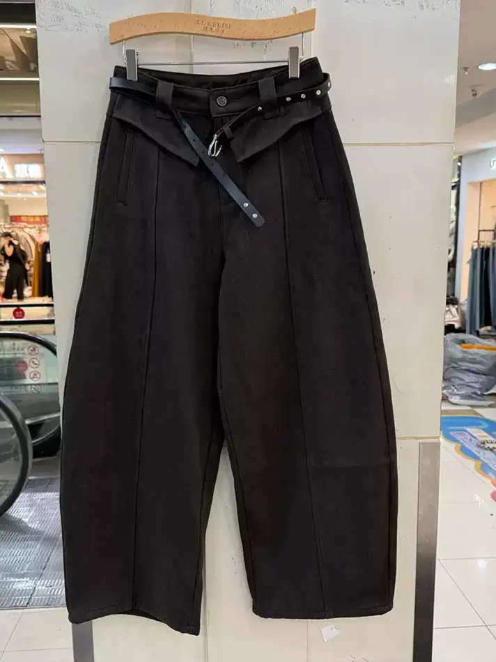 Women's black curved-leg trousers — Style 66187