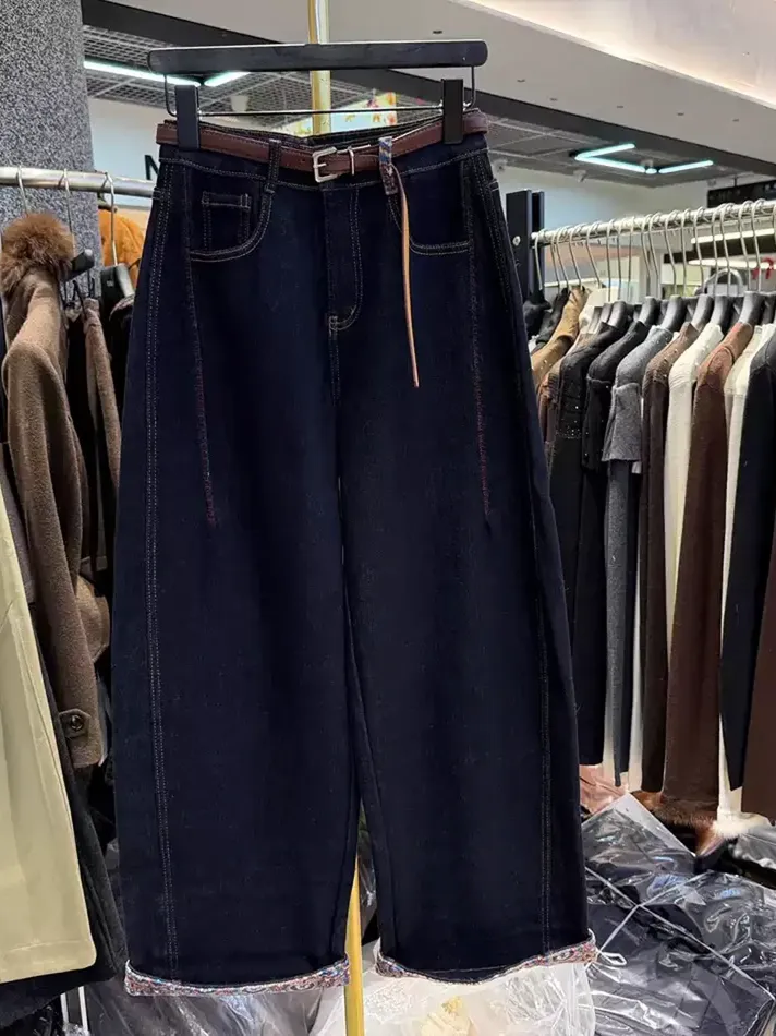 Women's denim jeans — Style 66310
