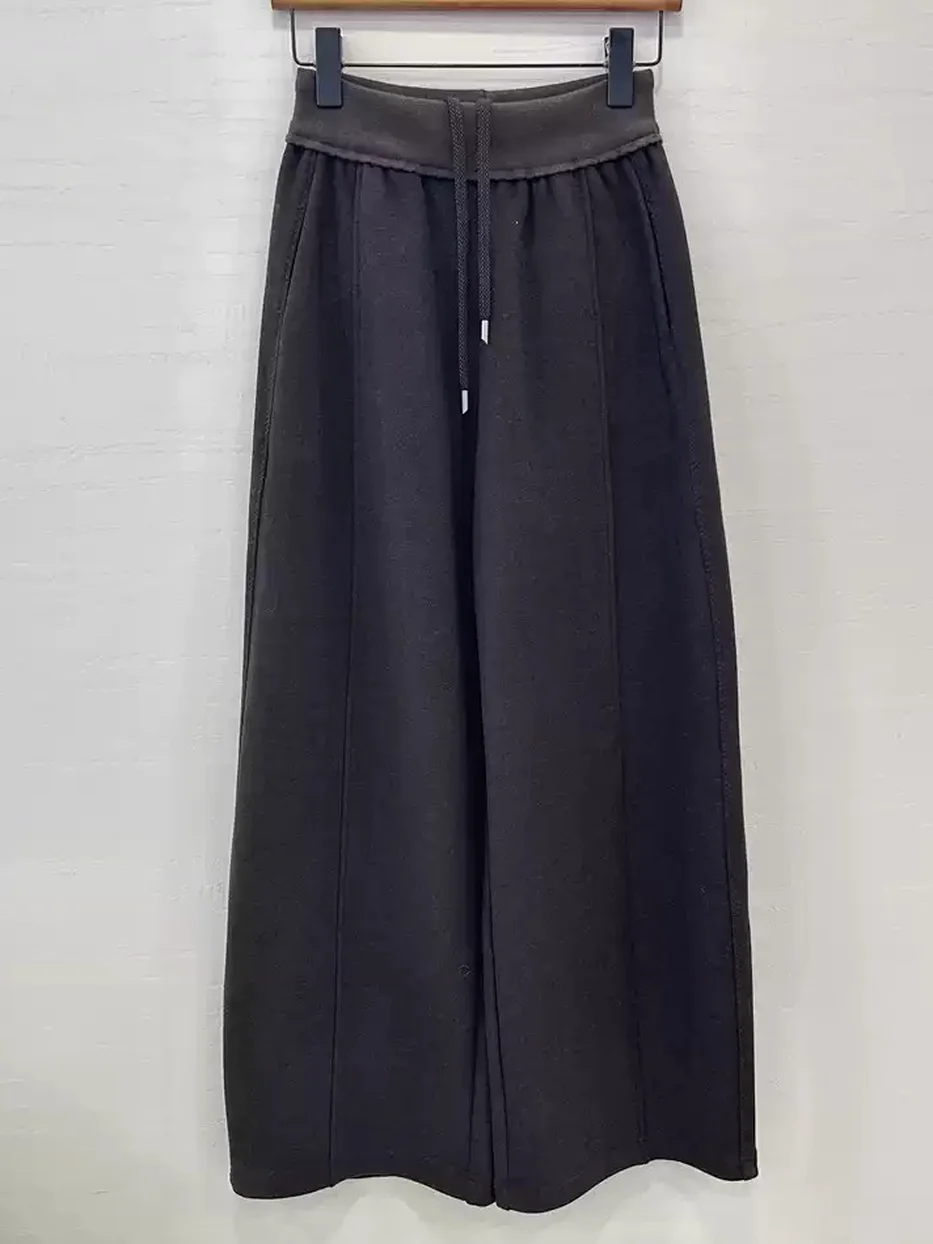 Women's drawstring elastic-waist fleece-lined joggers — Style 68820
