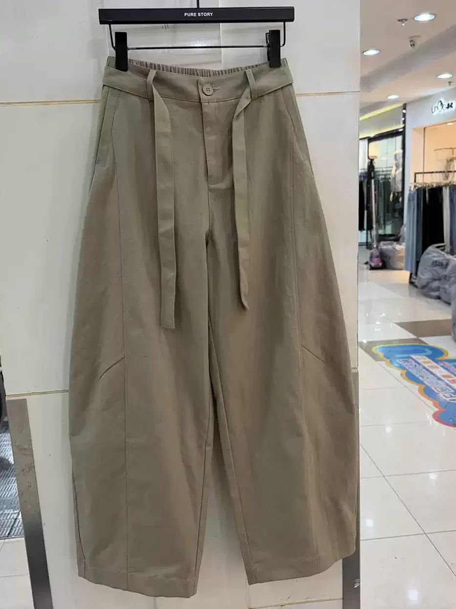Trousers, curved-leg fit — Style 6923