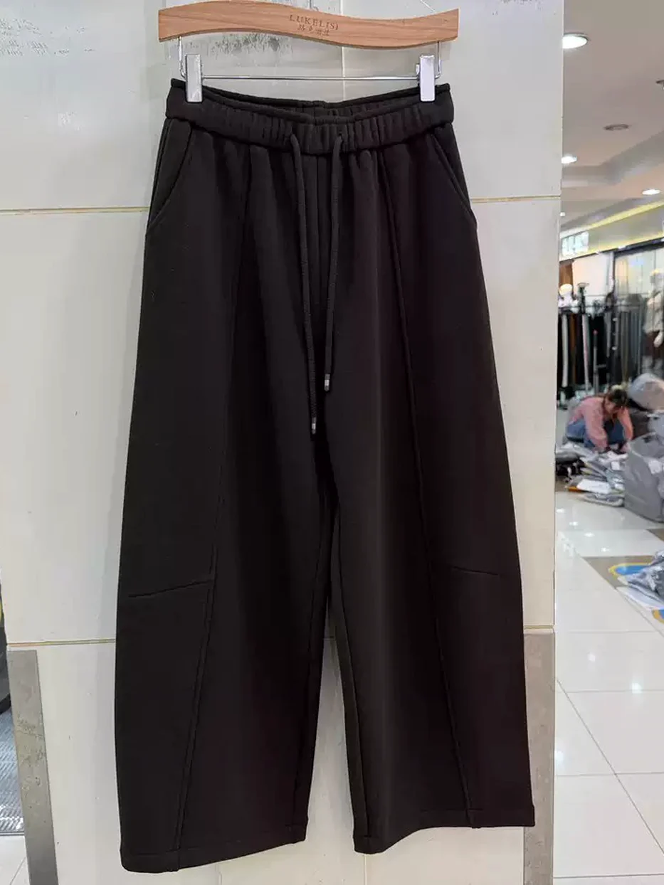 Women's drawstring elastic-waist fleece-lined curved-leg black trousers — Style 8123