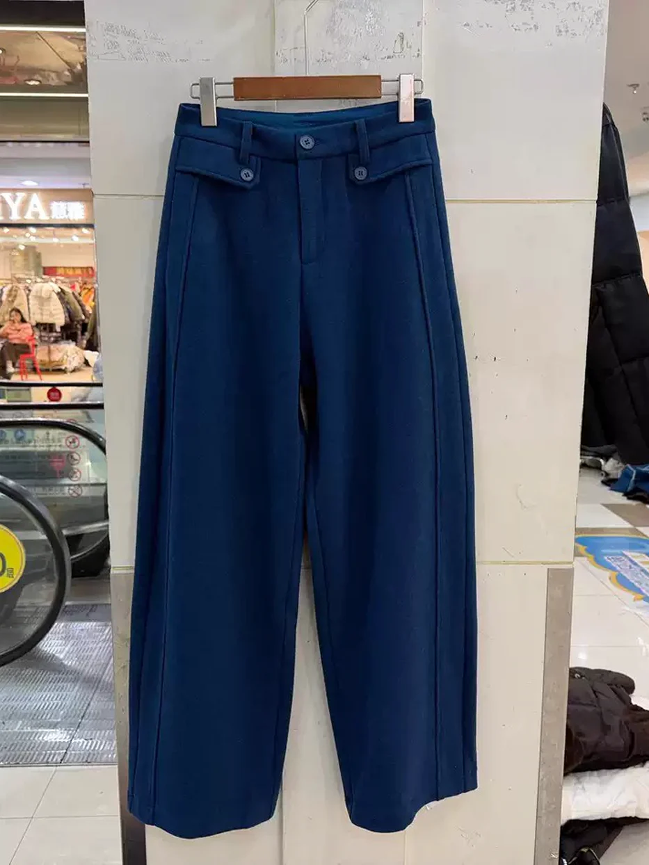 Women's three-button wool trousers — Style 860878