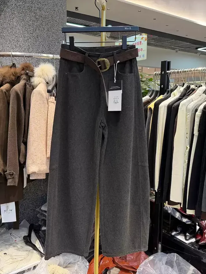 Women's grey curved-leg trousers — Style 8919-1