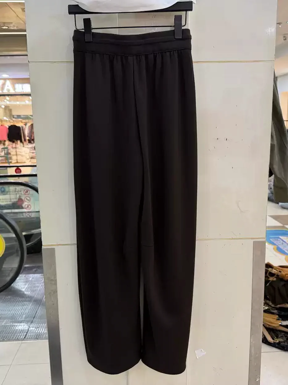 Curved-leg trousers, relaxed fit — Style B631K1909