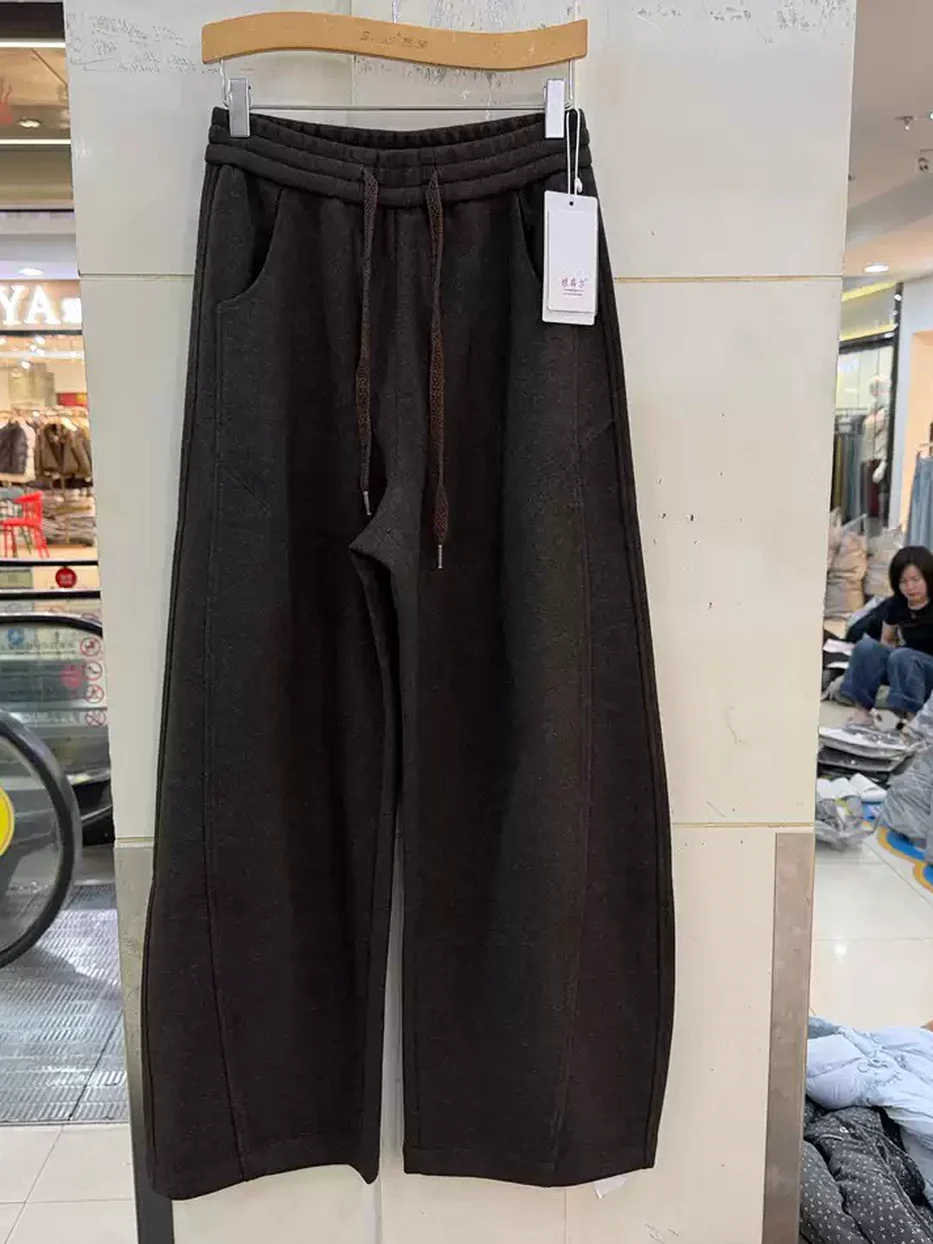 Women's elastic-waist fleece-lined curved-leg high-rise black trousers — Style K-62103