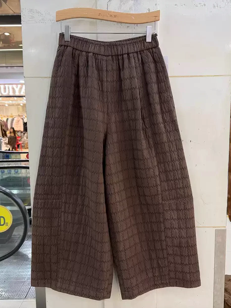 Women's elastic-waist curved-leg high-rise trousers — Style K-6297