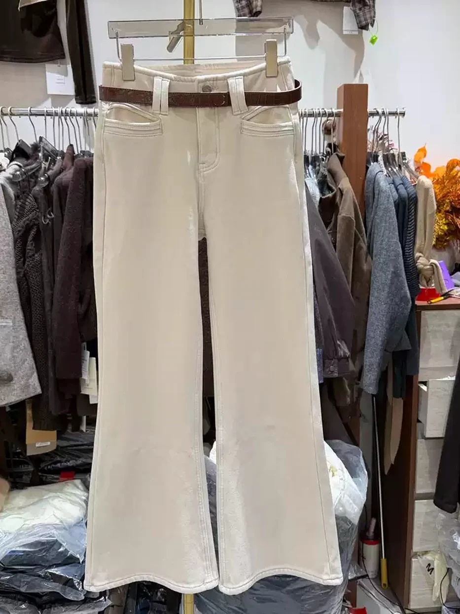 Women's denim fleece-lined flared high-rise jeans — Style Q142
