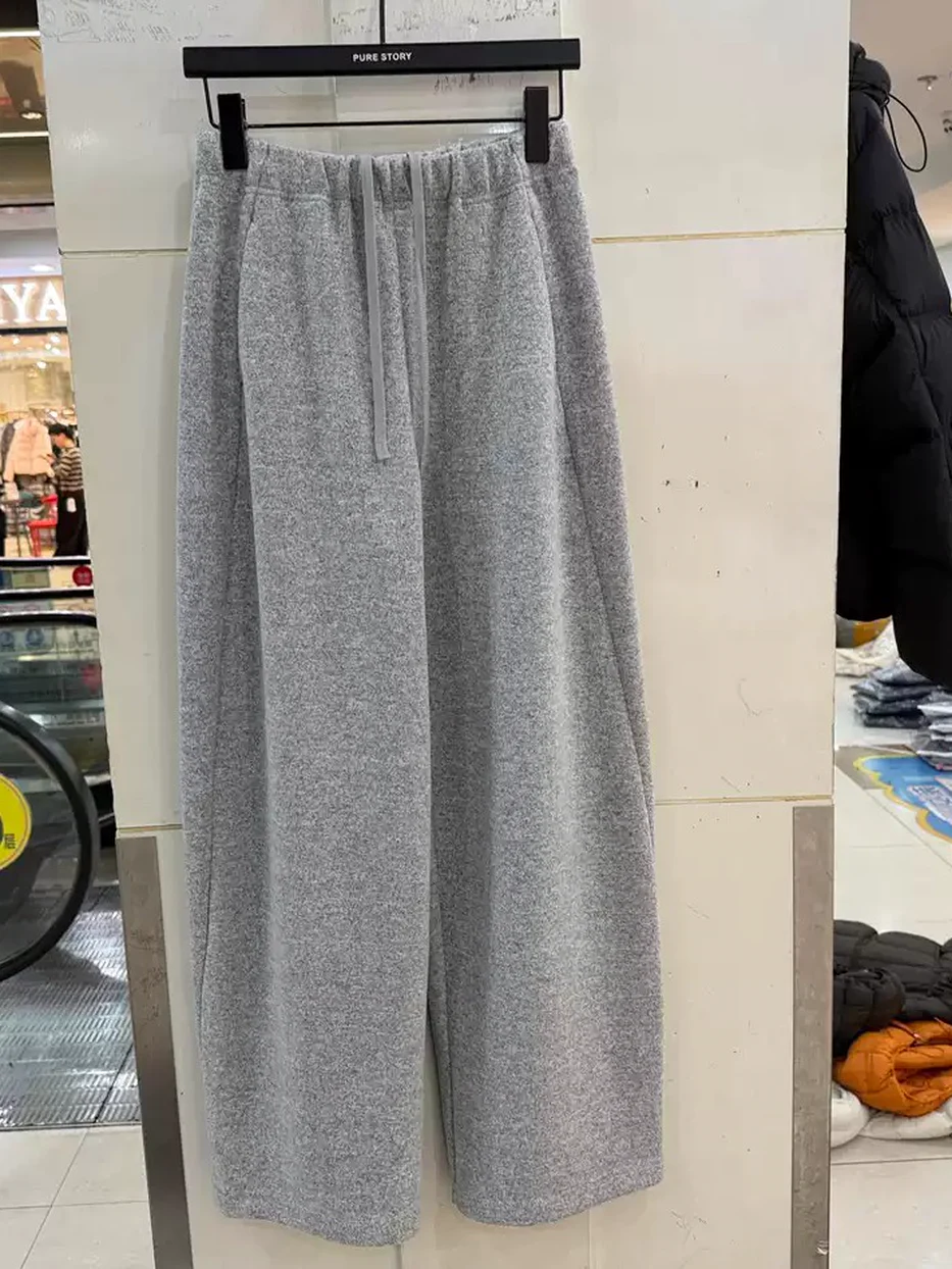Women's drawstring elastic-waist heavyweight curved-leg trousers — Style Q652K9665