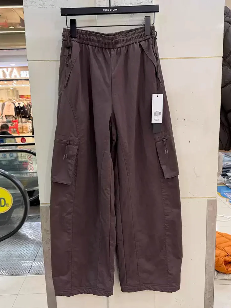 Women's elastic-waist curved-leg high-rise coffee trousers — Style Q653K5023