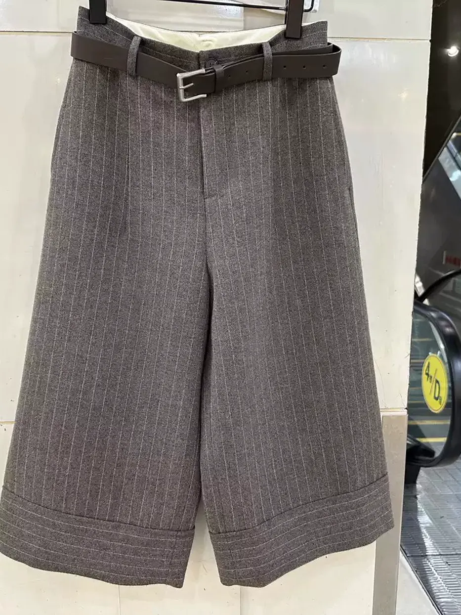 Women's belted striped trousers — Style W86117